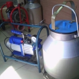 Čistač mašine za mužu